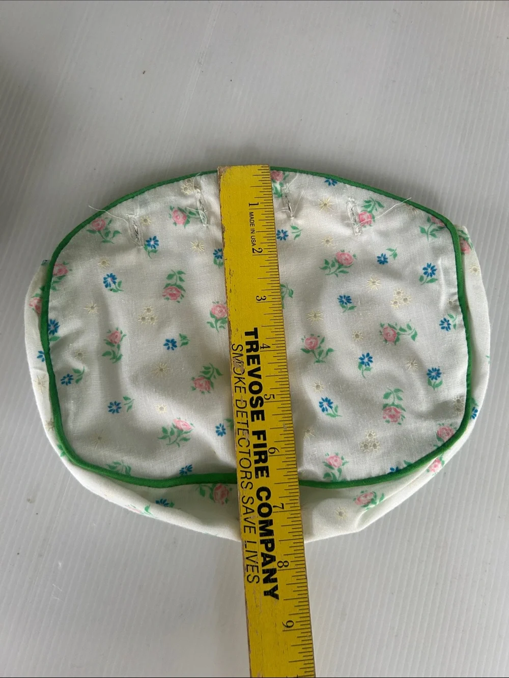 Vintage White Floral Embroidered Clutch with Wooden Handle
